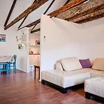 Apartament Mediterranean